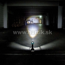 Aku lampa DML808 / LXT [18V, bez aku, nabíjačky, krabica]