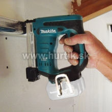 Aku sponkovačka DST221Z / LXT [18V, bez aku, nabíjačky, krabica]