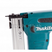 Aku sponkovačka DST221Z / LXT [18V, bez aku, nabíjačky, krabica]