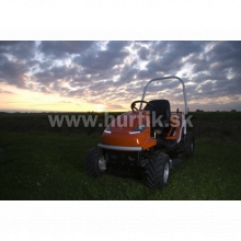 _Traktor mulčovací na vysokú trávu CROSSJET SC 92-23 - 4x4, záber 92cm, B&S profesional VANGUARD / 23HP - 2 valec