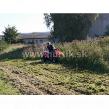 _Traktor mulčovací na vysokú trávu CROSSJET SC 92-23 - 4x4, záber 92cm, B&S profesional VANGUARD / 23HP - 2 valec