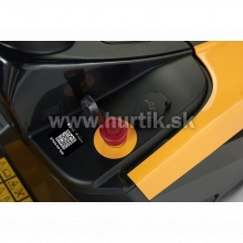 Aku Traktor trávny C 584e (Estate 84 V2 electric), záber 84cm, Lithium-ion batéria 48V, 40 Ah - do 4000m2