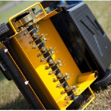 Prevzdušňovač trávy elektrický SV 415 E