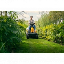 Aku Traktor trávny Swift 372e, záber 72cm, Lithium-ion batéria 48V, 40 Ah - do 2000m2