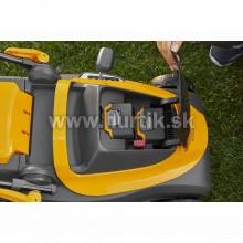 Aku kosačka COLLECTOR 136 AE K [20V, 2x aku 2,0Ah, nabíjačka)