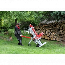 Štiepačka dreva VARI 11t na 400V / 11 ton, max. dĺžka polena 1.040mm, max. priemer kmeňa 300mm