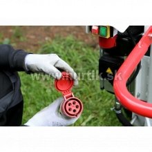 Štiepačka dreva VARI 11t na 400V / 11 ton, max. dĺžka polena 1.040mm, max. priemer kmeňa 300mm