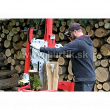 Štiepačka dreva VARI 11t na 400V / 11 ton, max. dĺžka polena 1.040mm, max. priemer kmeňa 300mm