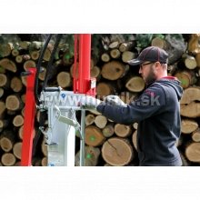 Štiepačka dreva VARI 11t na 400V / 11 ton, max. dĺžka polena 1.040mm, max. priemer kmeňa 300mm