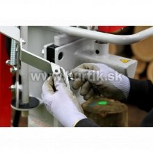 Štiepačka dreva VARI 11t na 400V / 11 ton, max. dĺžka polena 1.040mm, max. priemer kmeňa 300mm