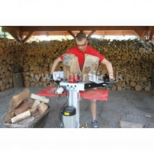 Štiepačka dreva VARI 8t na 400V + KLINY / 8 ton, max. dĺžka polena 550mm, max. priemer kmeňa 300mm