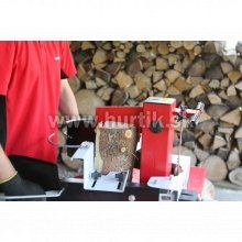 Štiepačka dreva VARI 8t na 400V + KLINY / 8 ton, max. dĺžka polena 550mm, max. priemer kmeňa 300mm